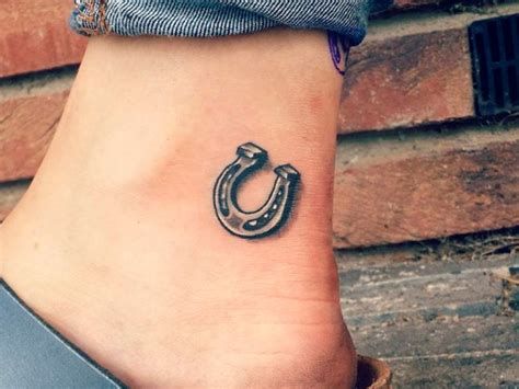 Horseshoe Tattoo 221