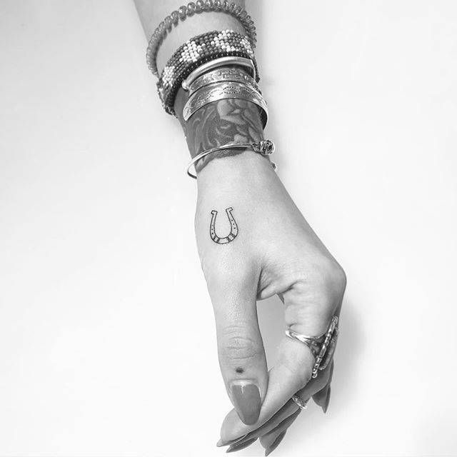 Horseshoe Tattoo 224
