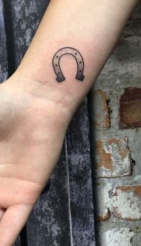 Horseshoe Tattoo 231