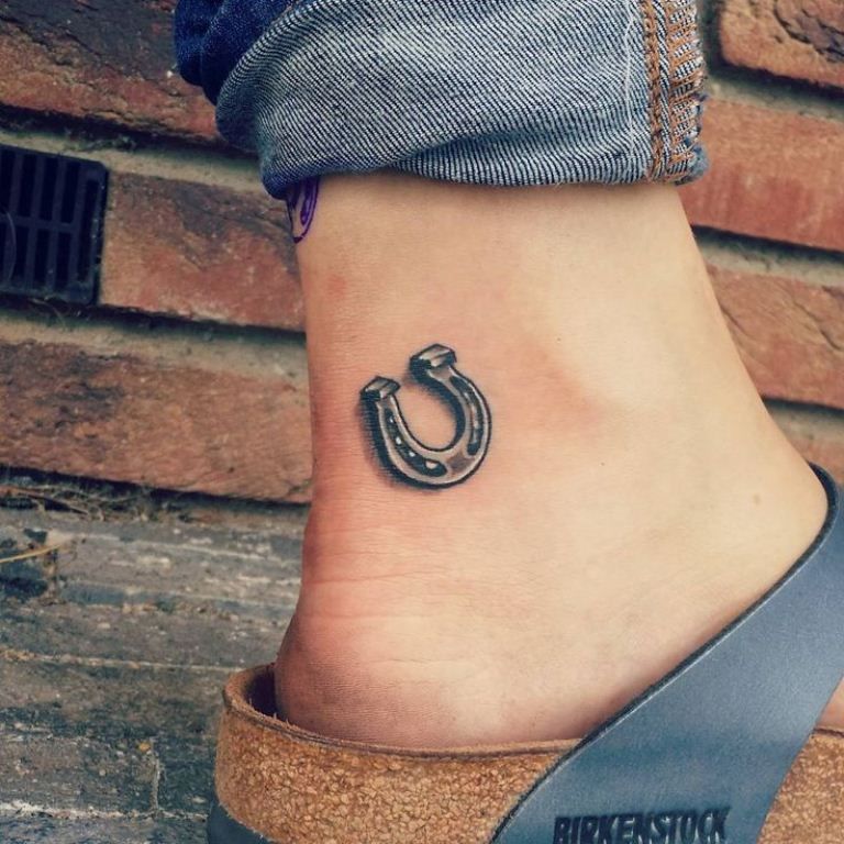 Horseshoe Tattoo 82