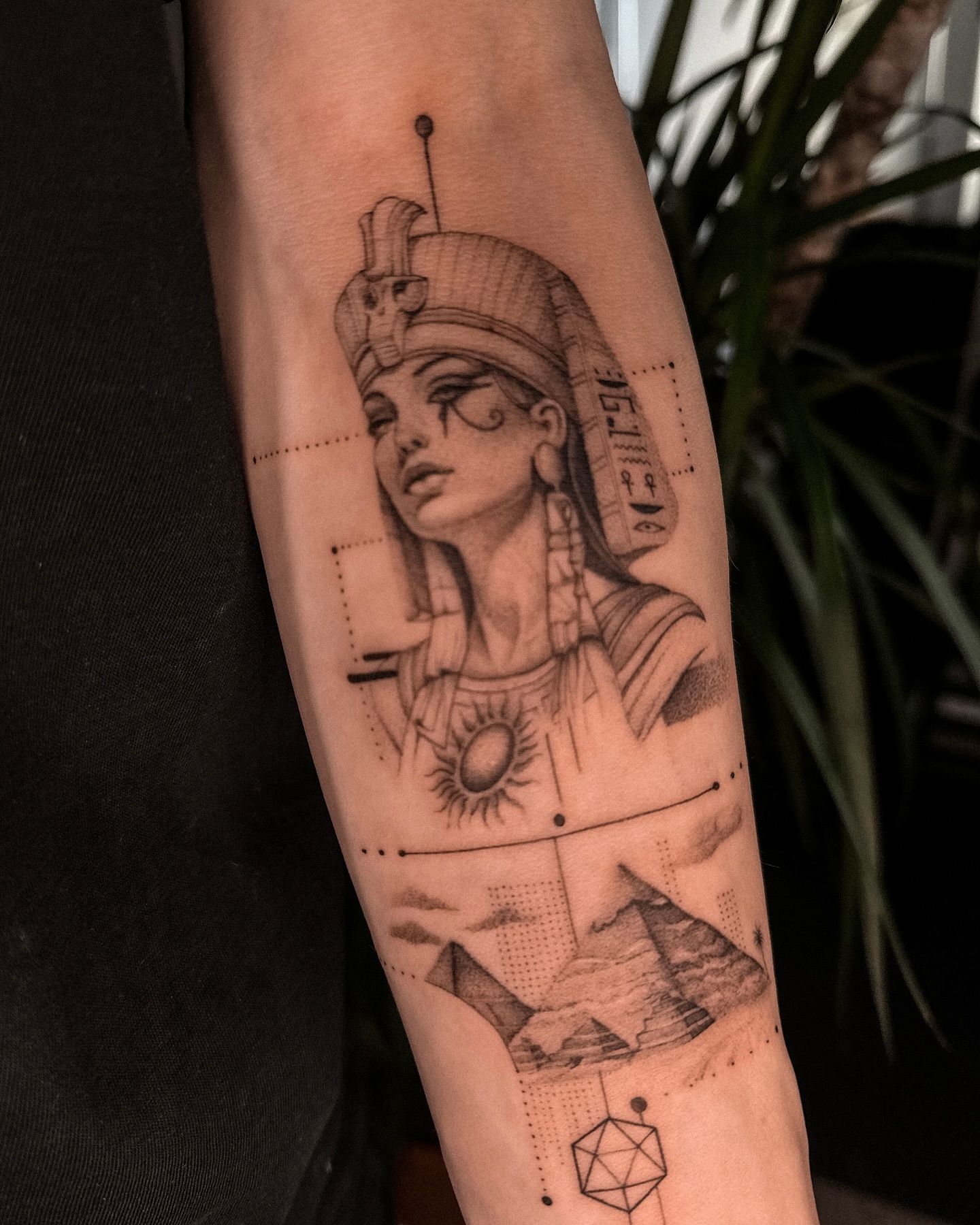 Cleopatra Tattoo (119)