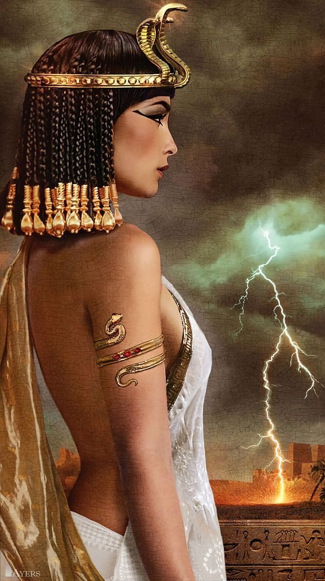 Cleopatra Tattoo (3)