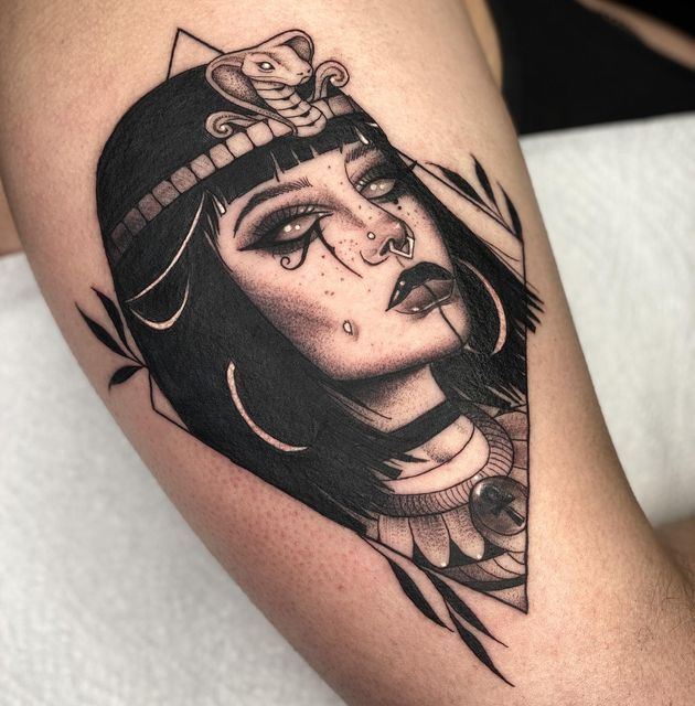 Cleopatra Tattoo (46)