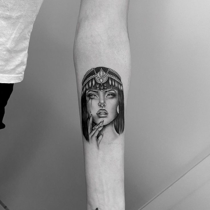 Cleopatra Tattoo (85)