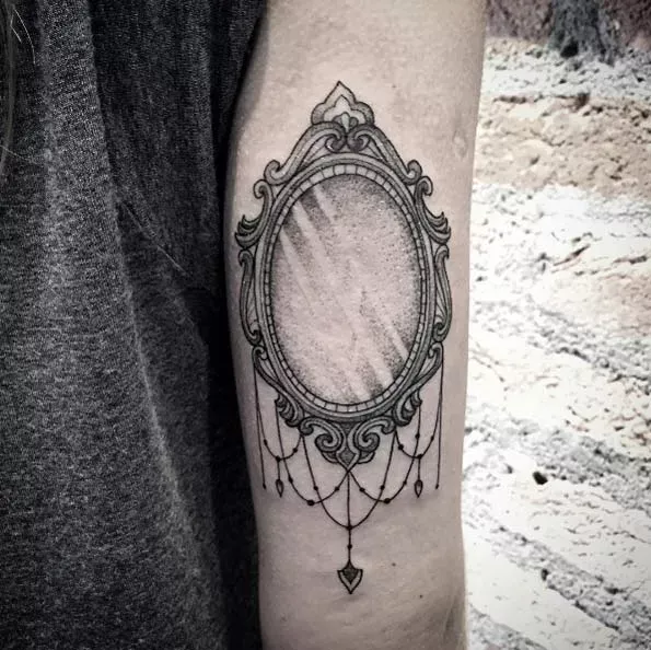 Mirror Tattoo (3)